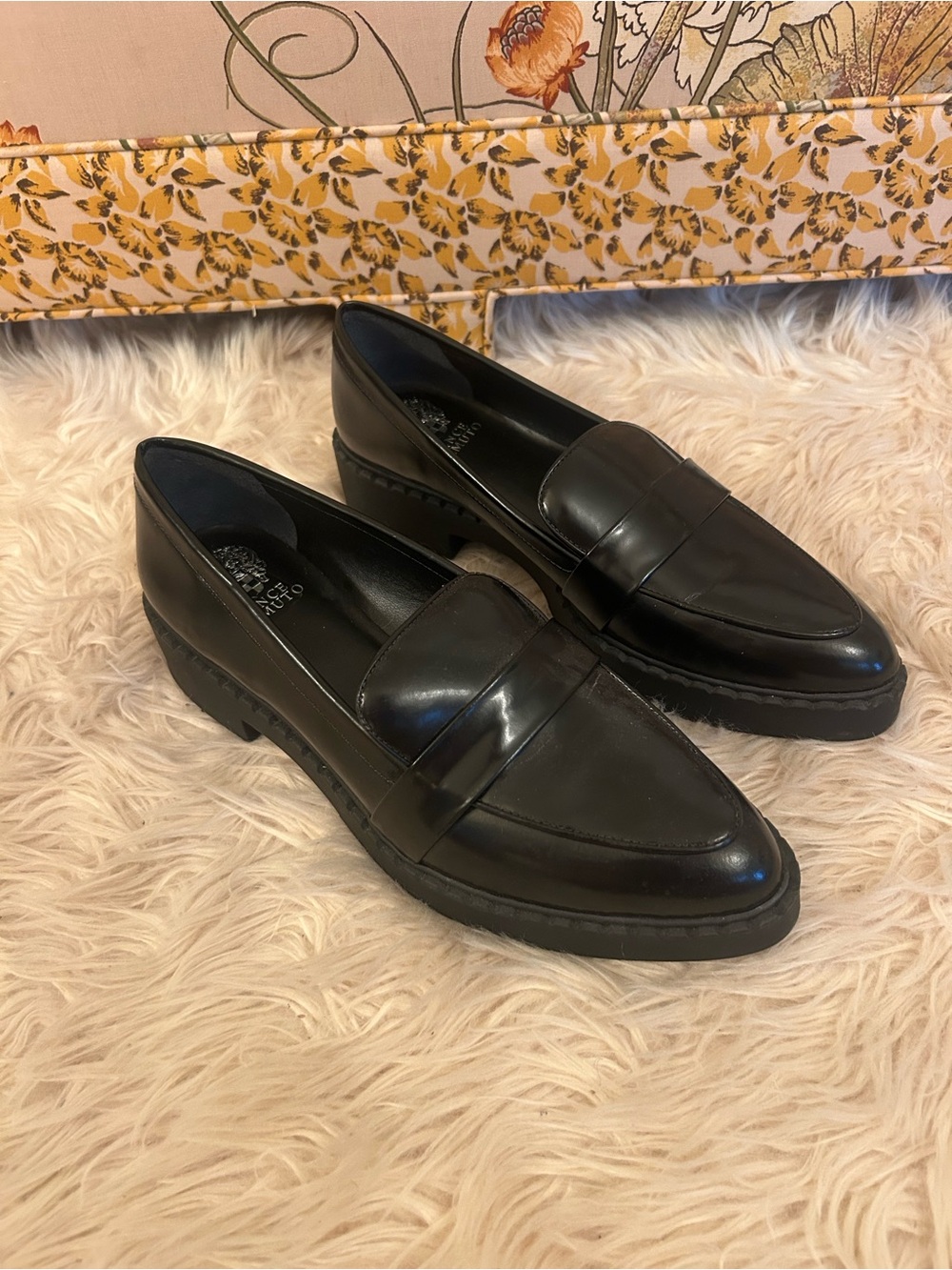 Vince Camuto Black Leather Penny Loafers size 11